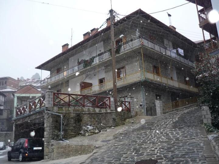 Eufrosini Guesthouse Metsovo Bagian luar foto