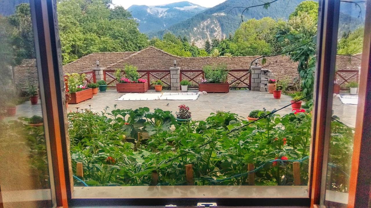 Eufrosini Guesthouse Metsovo Bagian luar foto