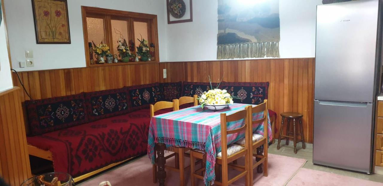 Eufrosini Guesthouse Metsovo Bagian luar foto